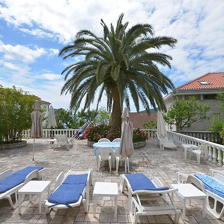 Hotel Vila Margot แฮร์เซ็ก-โนวี ภายนอก รูปภาพ